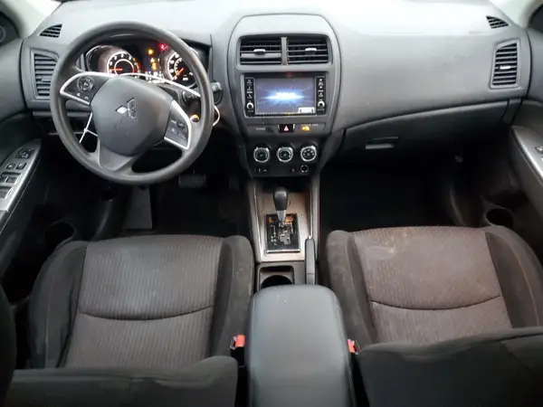 JA4AP3AU2JU003036 2018 MITSUBISHI OUTLANDER - Image 8