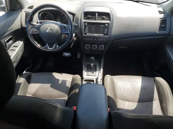 JA4AP3AU2JU004011 2018 MITSUBISHI OUTLANDER - Image 8