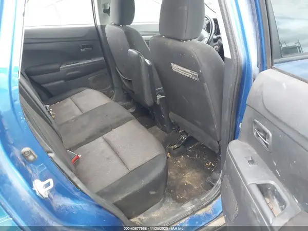 JA4AP3AU2JU004946 2018 MITSUBISHI OUTLANDER - Image 8