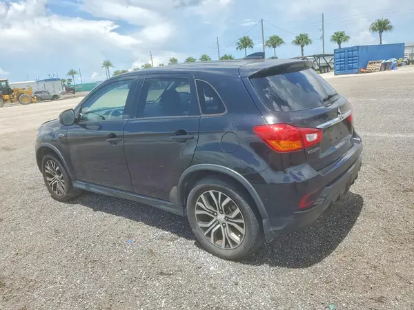JA4AP3AU2JU006955 2018 MITSUBISHI OUTLANDER - Image 2