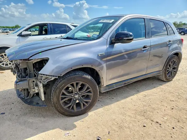JA4AP3AU2JU008074 2018 MITSUBISHI OUTLANDER - Image 1