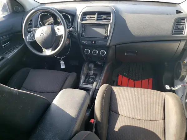 JA4AP3AU2JU021343 2018 MITSUBISHI OUTLANDER - Image 8