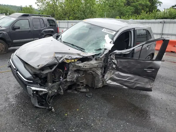 JA4AP3AU2JU024114 2018 MITSUBISHI OUTLANDER - Image 1