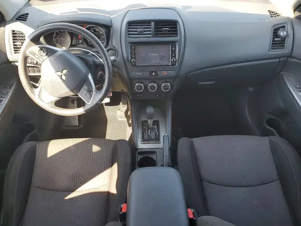 JA4AP3AU2JU024792 2018 MITSUBISHI OUTLANDER - Image 8
