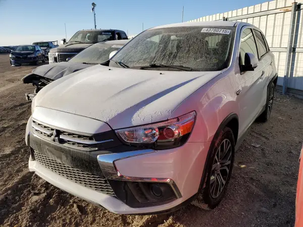 JA4AP3AU2JZ004450 2018 MITSUBISHI OUTLANDER - Image 1