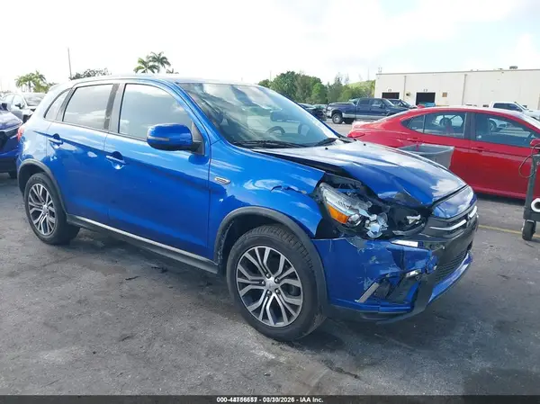 JA4AP3AU2JZ017926 2018 MITSUBISHI OUTLANDER - Image 1