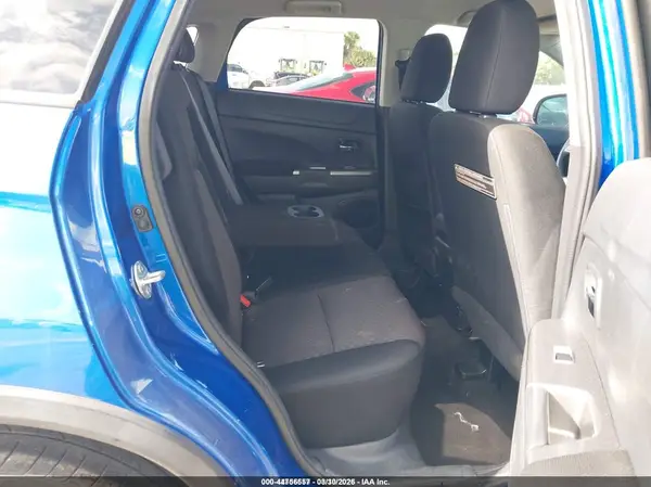 JA4AP3AU2JZ017926 2018 MITSUBISHI OUTLANDER - Image 8