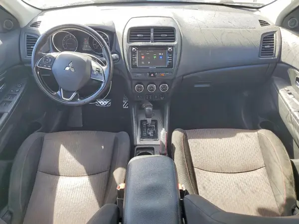 JA4AP3AU2JZ024830 2018 MITSUBISHI OUTLANDER - Image 8