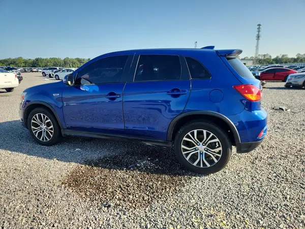 JA4AP3AU2JZ026397 2018 MITSUBISHI OUTLANDER - Image 2