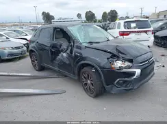 JA4AP3AU2JZ027422 2018 MITSUBISHI OUTLANDER