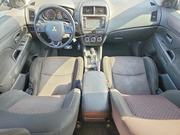 JA4AP3AU2JZ031437 2018 MITSUBISHI OUTLANDER - Image 8