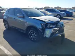 JA4AP3AU2JZ035990 2018 MITSUBISHI OUTLANDER
