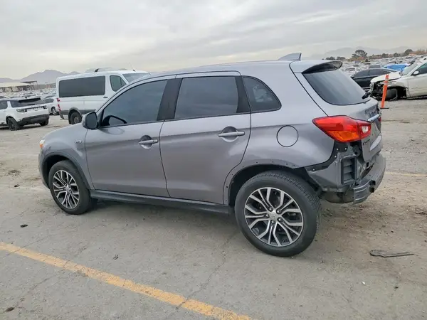 JA4AP3AU2KU000297 2019 MITSUBISHI OUTLANDER - Image 2