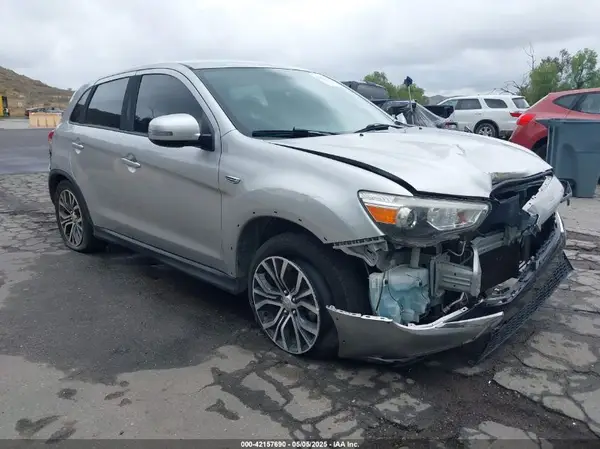 JA4AP3AU2KU003703 2019 MITSUBISHI OUTLANDER - Image 1
