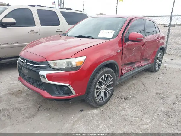 JA4AP3AU2KU006374 2019 MITSUBISHI OUTLANDER - Image 2