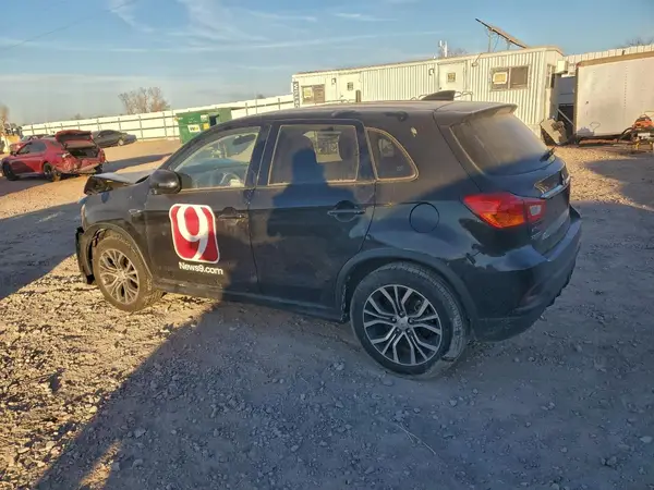 JA4AP3AU2KU008836 2019 MITSUBISHI OUTLANDER - Image 2