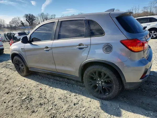 JA4AP3AU2KU010005 2019 MITSUBISHI OUTLANDER - Image 2