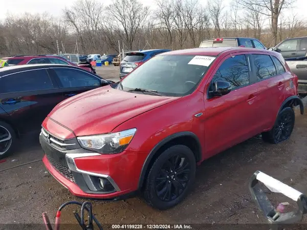 JA4AP3AU2KU014698 2019 MITSUBISHI OUTLANDER - Image 2