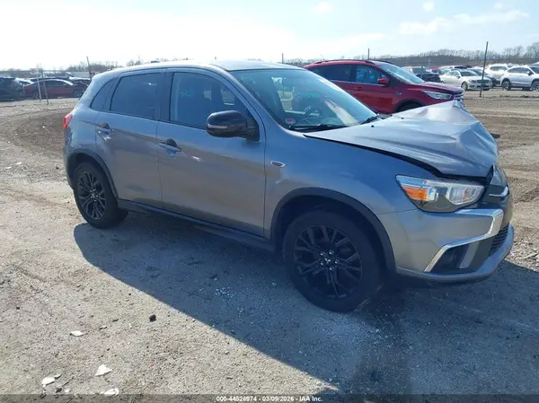 JA4AP3AU2KU023966 2019 MITSUBISHI OUTLANDER - Image 1