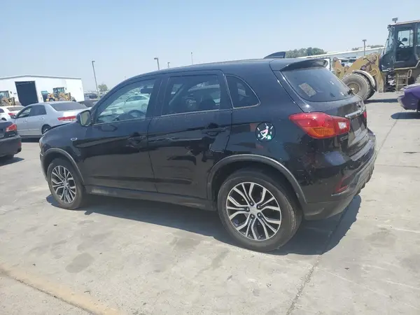 JA4AP3AU2KU027273 2019 MITSUBISHI OUTLANDER - Image 2