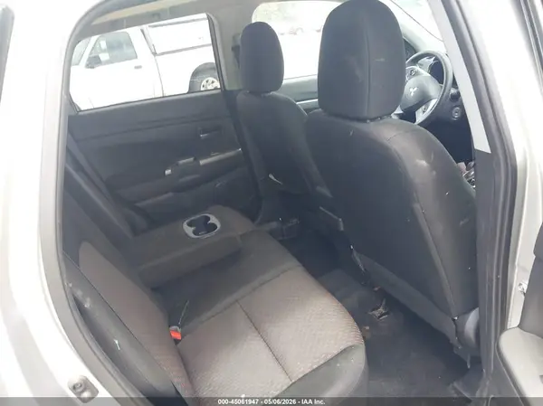 JA4AP3AU2KU028200 2019 MITSUBISHI OUTLANDER - Image 8