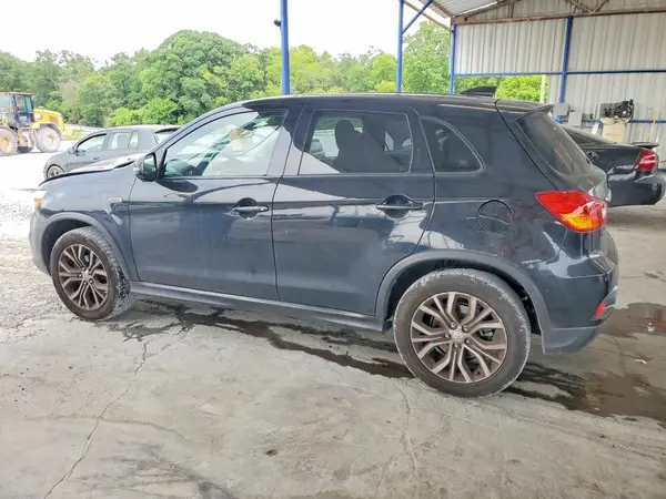 JA4AP3AU2KU028794 2019 MITSUBISHI OUTLANDER - Image 2