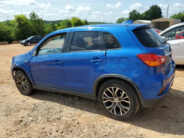 JA4AP3AU2KU031453 2019 MITSUBISHI OUTLANDER - Image 2