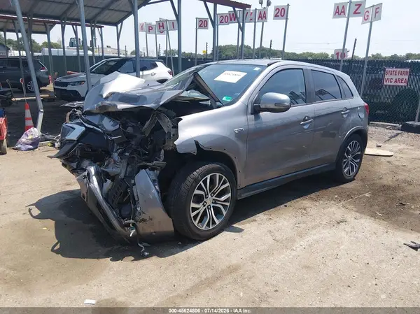 JA4AP3AU2KU033381 2019 MITSUBISHI OUTLANDER - Image 2