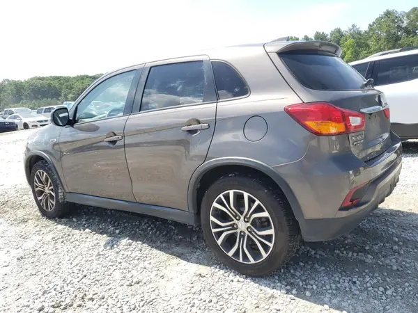 JA4AP3AU2KU034255 2019 MITSUBISHI OUTLANDER - Image 2