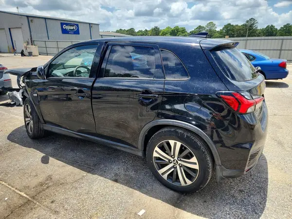 JA4AP3AU2LU002441 2020 MITSUBISHI OUTLANDER - Image 2