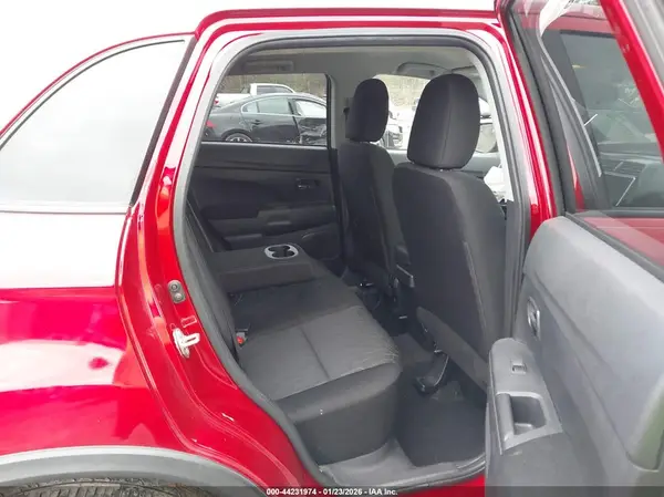 JA4AP3AU2LU003749 2020 MITSUBISHI OUTLANDER - Image 8
