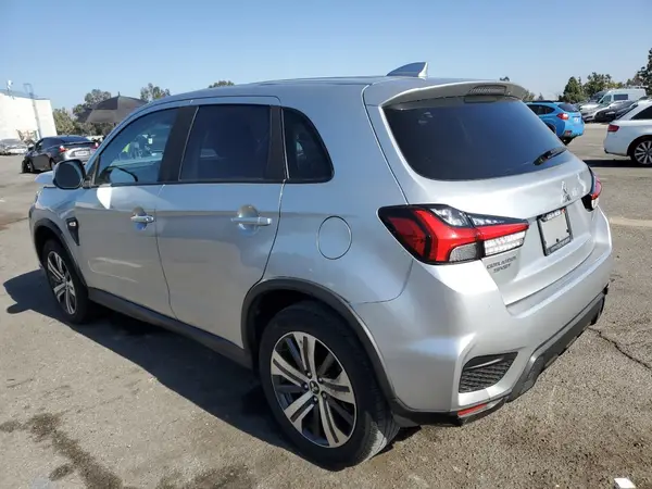 JA4AP3AU2LU005775 2020 MITSUBISHI OUTLANDER - Image 2