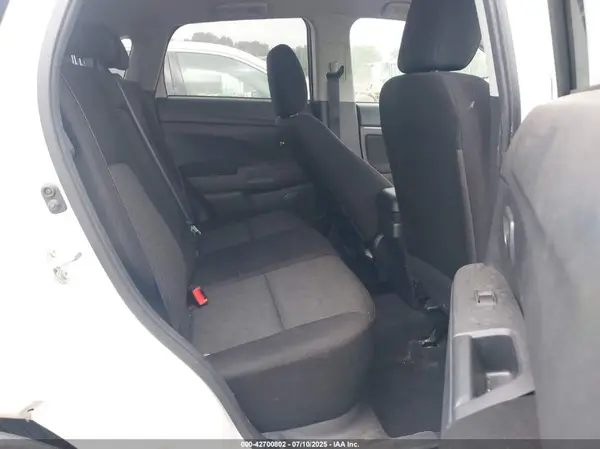 JA4AP3AU2LU015576 2020 MITSUBISHI OUTLANDER - Image 8