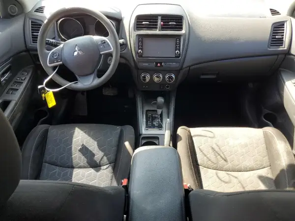 JA4AP3AU2LU024388 2020 MITSUBISHI OUTLANDER - Image 8
