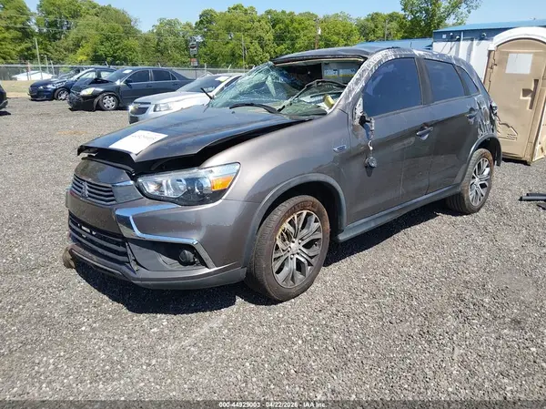 JA4AP3AU3GZ061877 2016 MITSUBISHI OUTLANDER - Image 2
