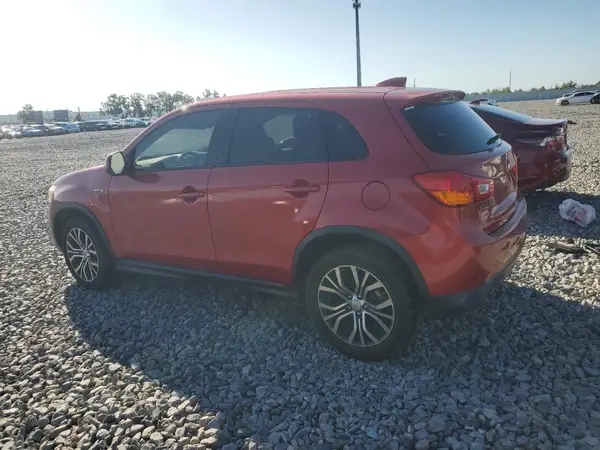 JA4AP3AU3HZ002670 2017 MITSUBISHI OUTLANDER - Image 2