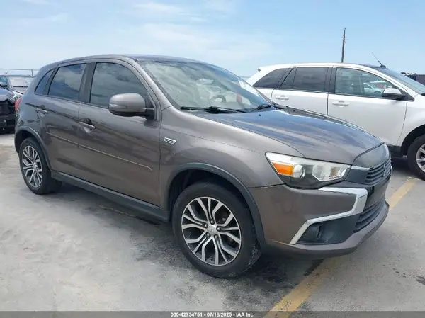 JA4AP3AU3HZ003267 2017 MITSUBISHI OUTLANDER - Image 1