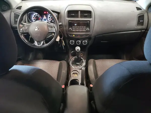 JA4AP3AU3HZ003642 2017 MITSUBISHI OUTLANDER - Image 8