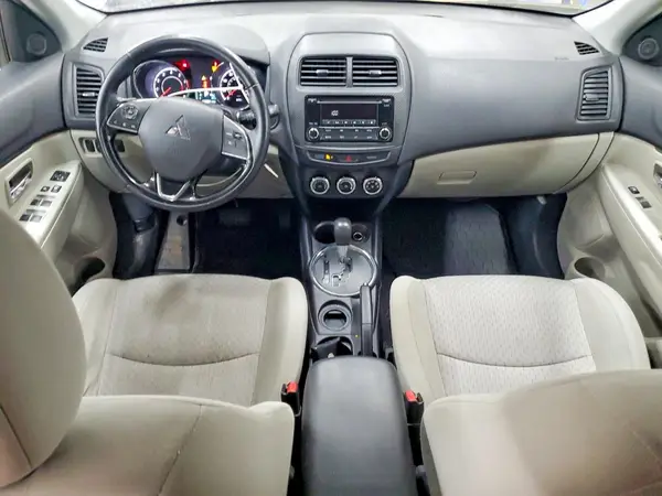 JA4AP3AU3HZ005133 2017 MITSUBISHI OUTLANDER - Image 8