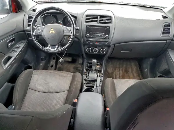 JA4AP3AU3HZ009568 2017 MITSUBISHI OUTLANDER - Image 8