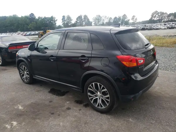 JA4AP3AU3HZ010476 2017 MITSUBISHI OUTLANDER - Image 2