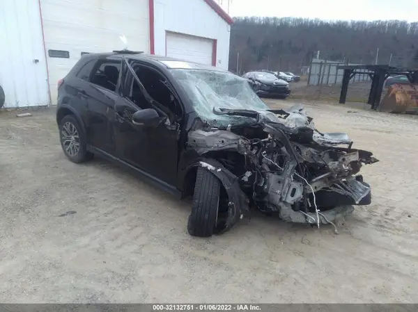JA4AP3AU3HZ014737 2017 MITSUBISHI OUTLANDER - Image 1