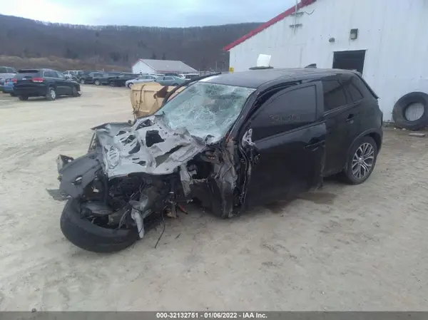 JA4AP3AU3HZ014737 2017 MITSUBISHI OUTLANDER - Image 2