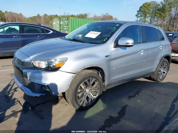 JA4AP3AU3HZ016312 2017 MITSUBISHI OUTLANDER - Image 2