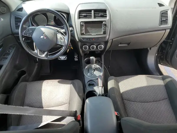 JA4AP3AU3HZ039105 2017 MITSUBISHI OUTLANDER - Image 8