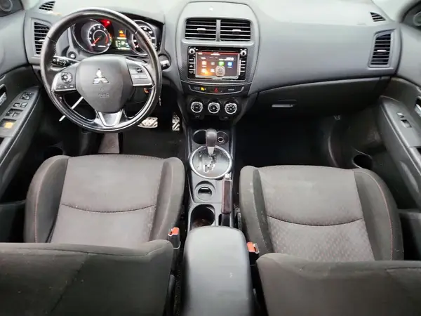 JA4AP3AU3HZ068779 2017 MITSUBISHI OUTLANDER - Image 8