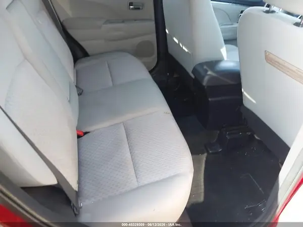 JA4AP3AU3HZ069169 2017 MITSUBISHI OUTLANDER - Image 8
