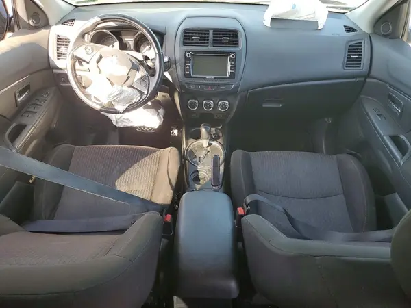 JA4AP3AU3HZ069236 2017 MITSUBISHI OUTLANDER - Image 8