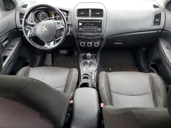 JA4AP3AU3HZ069317 2017 MITSUBISHI OUTLANDER - Image 8