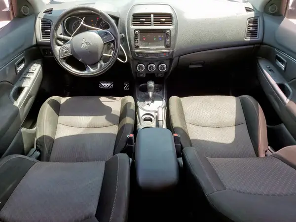 JA4AP3AU3HZ069902 2017 MITSUBISHI OUTLANDER - Image 8